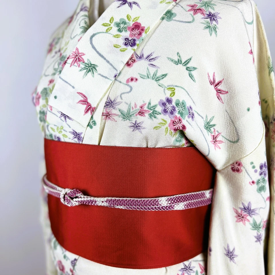 【Casi Como Nuevo】Kimono Antiguo, Kimono Japonés, Bata Kimono, Kimono Patrón de Flores, Foto 2 de 4