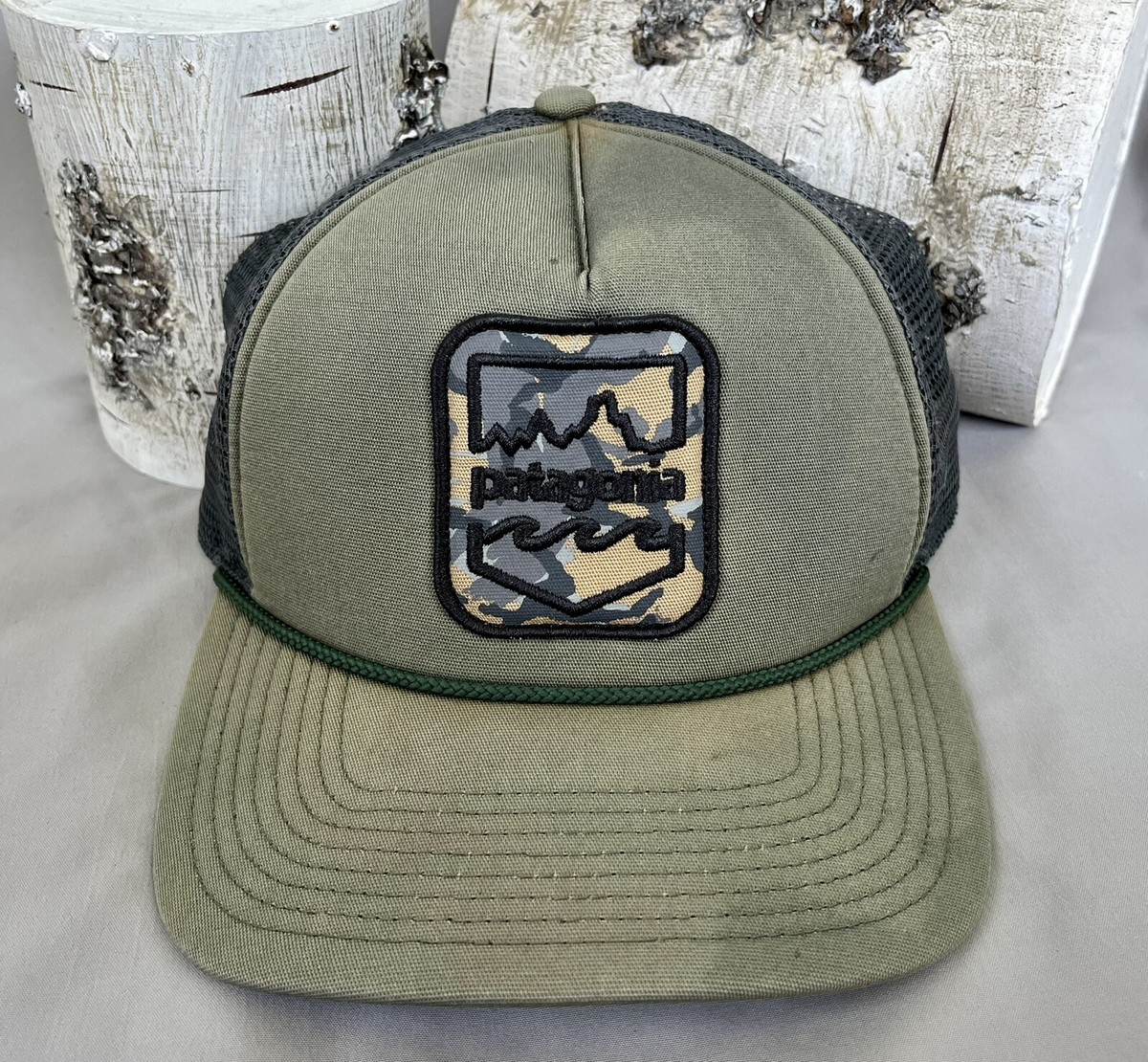 RARE! Vintage Patagonia Padded Camo Mountain Logo netplus Roped
