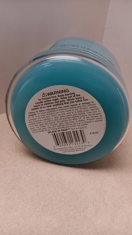 NUEVO RETIRADO Yankee Candle Splash of Rain Etiqueta Blanca Banda Negra 14.5 OZ RARO Foto 4 de 4