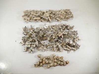SALE!! 130pcs MICA CERAMIC ASSORTED VARIABLE  COMPRESSION TRIMMER CAPACITOR LOT