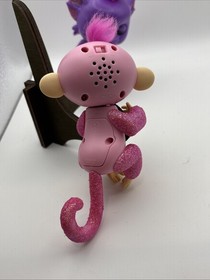 WowWee Fingerlings Lot &ndash;Purple Dragon & Pink Glitter Monkey Interactive Tested!