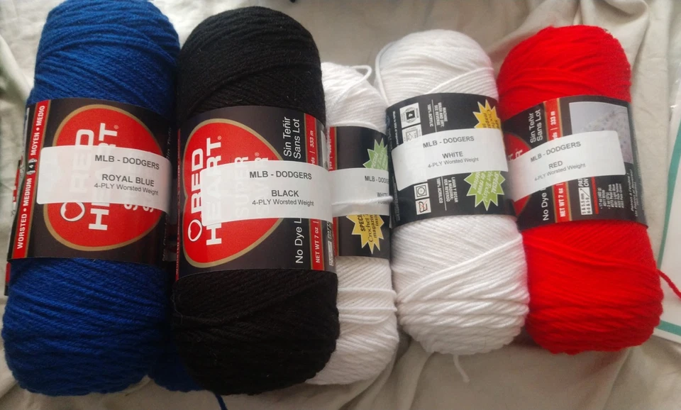 LA Dodgers Throw Blanket Los Angeles Yarn &Pattern Kit MLB Baseball 2024 2025 - Image 4 of 4