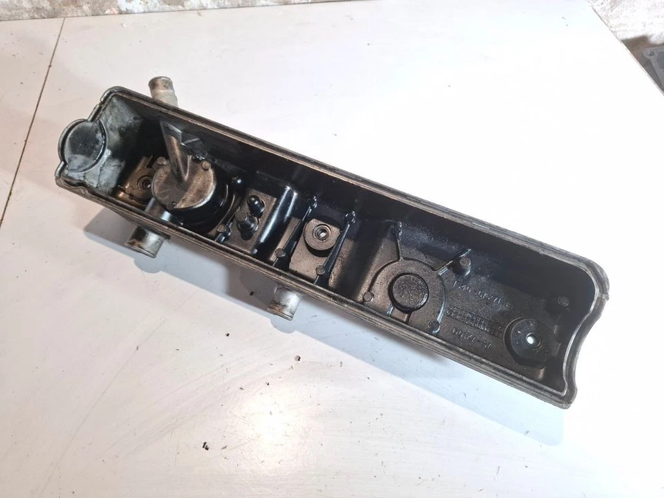 Ford Mondeo MK IV 2008 Diesel 1kW Rocker cam cover 1S406K271BA AXP60017 - Image 2 of 4