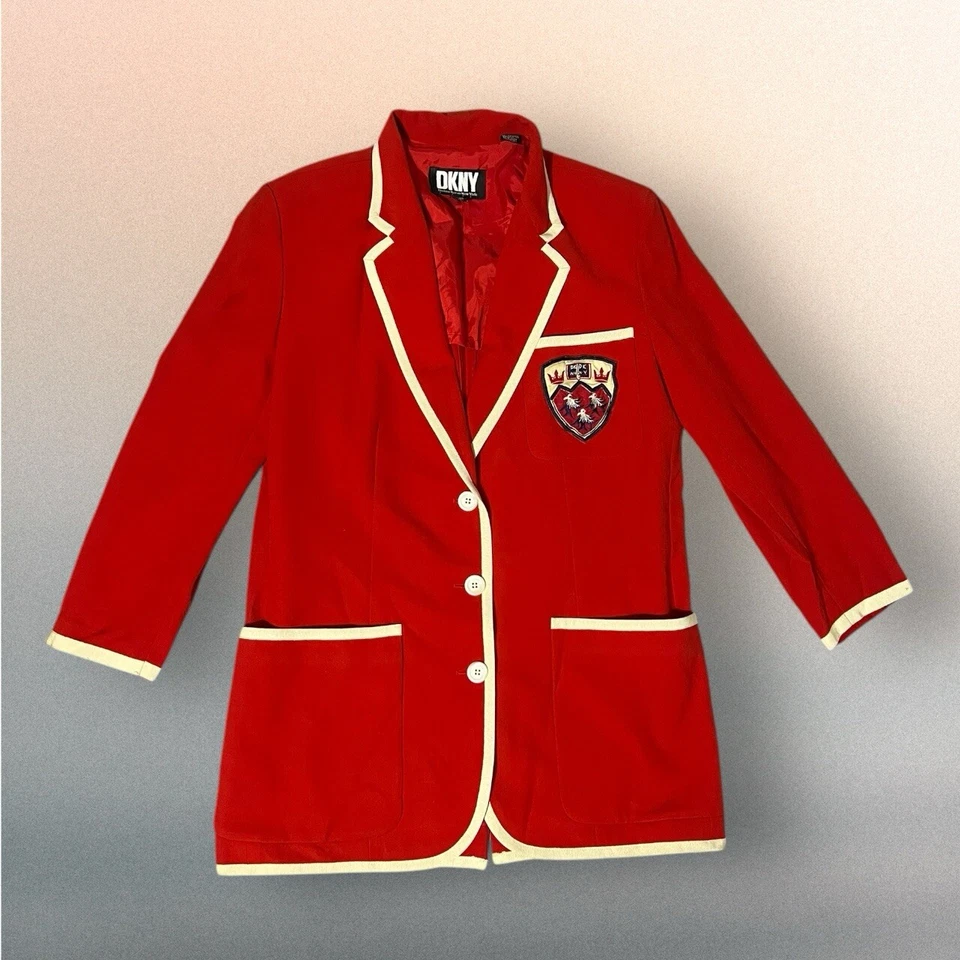 Jaqueta feminina vintage DKNY Donna Karen tamanho 10 vermelha com acabamento branco. 100% lã - Imagem 4 de 4