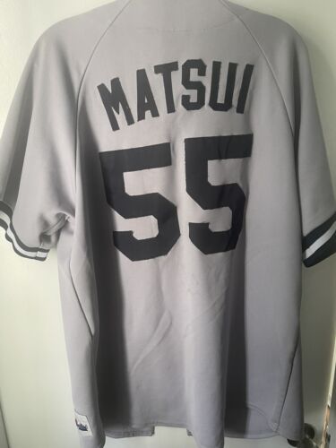 Majestic Mens New York #55 Matsui Baseball Jersey! Large Missing One Button - Picture 4 of 4