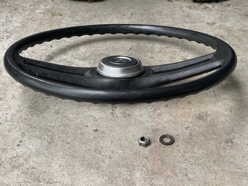 Dodge 1971-1977 volante B100 B200 B300 furgoneta OEM CON BOTÓN BOCINA NEGRO Foto 4 de 4