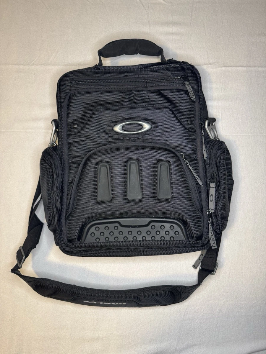 Oakley Messenger Bag for sale | eBay