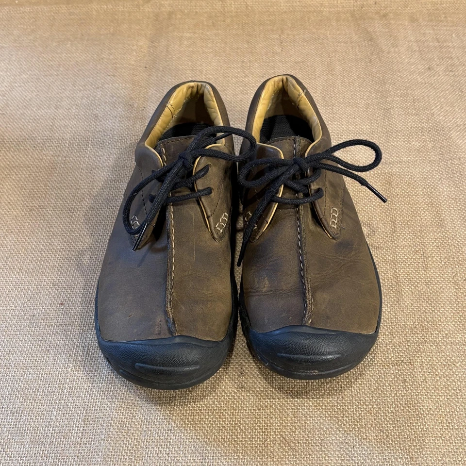 Zapatos Keen para mujer 7,5 cuero marrón informales Oxford con cordones punta de goma parachoques Foto 2 de 4