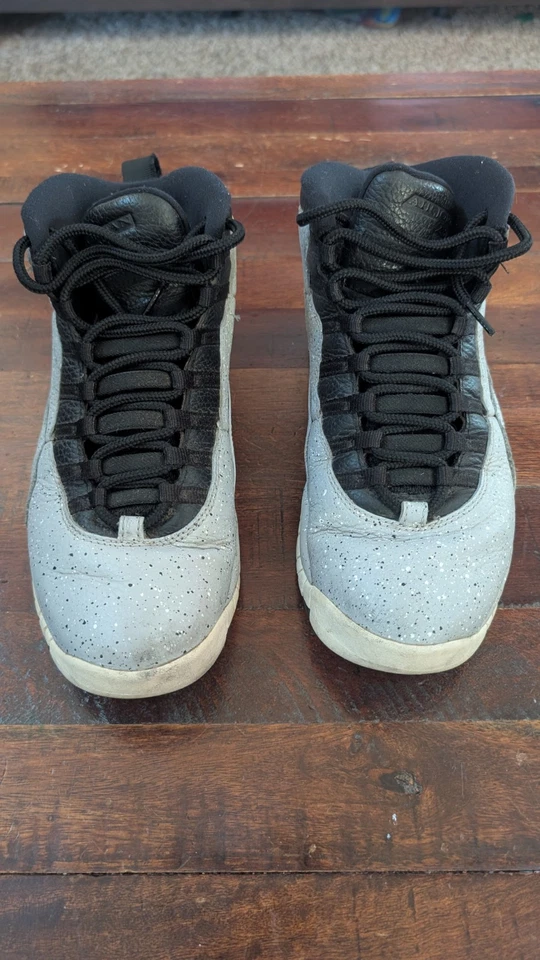 Size 10.5 - Air Jordan 10 Retro Cement Foto 3 de 4