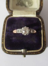 Bague solitaire ancienne