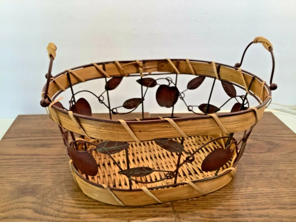 Vintage Metal Wire & Wood Slat Oval Basket with Handles Red Apples 12"x6" - Image 3 of 4