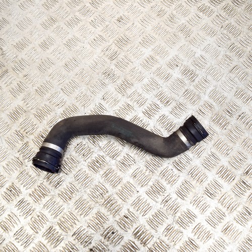 BMW 3 F30 320d Wasserkühlerschlauch rechts 8514051 2.0 Diesel 140kw 2016