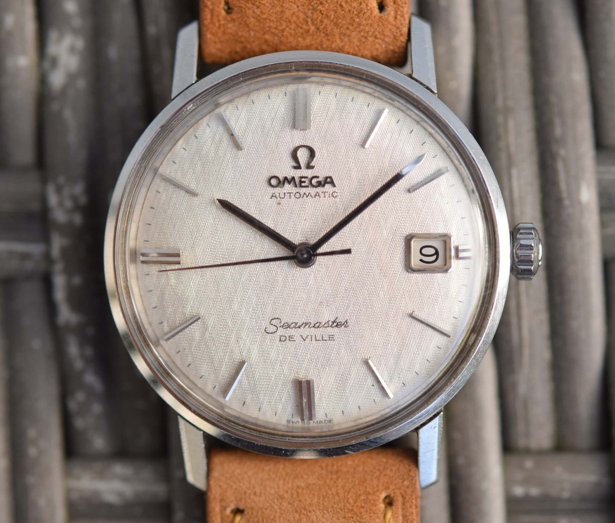 1960s Omega Seamaster De Ville Frosted Linen Dial