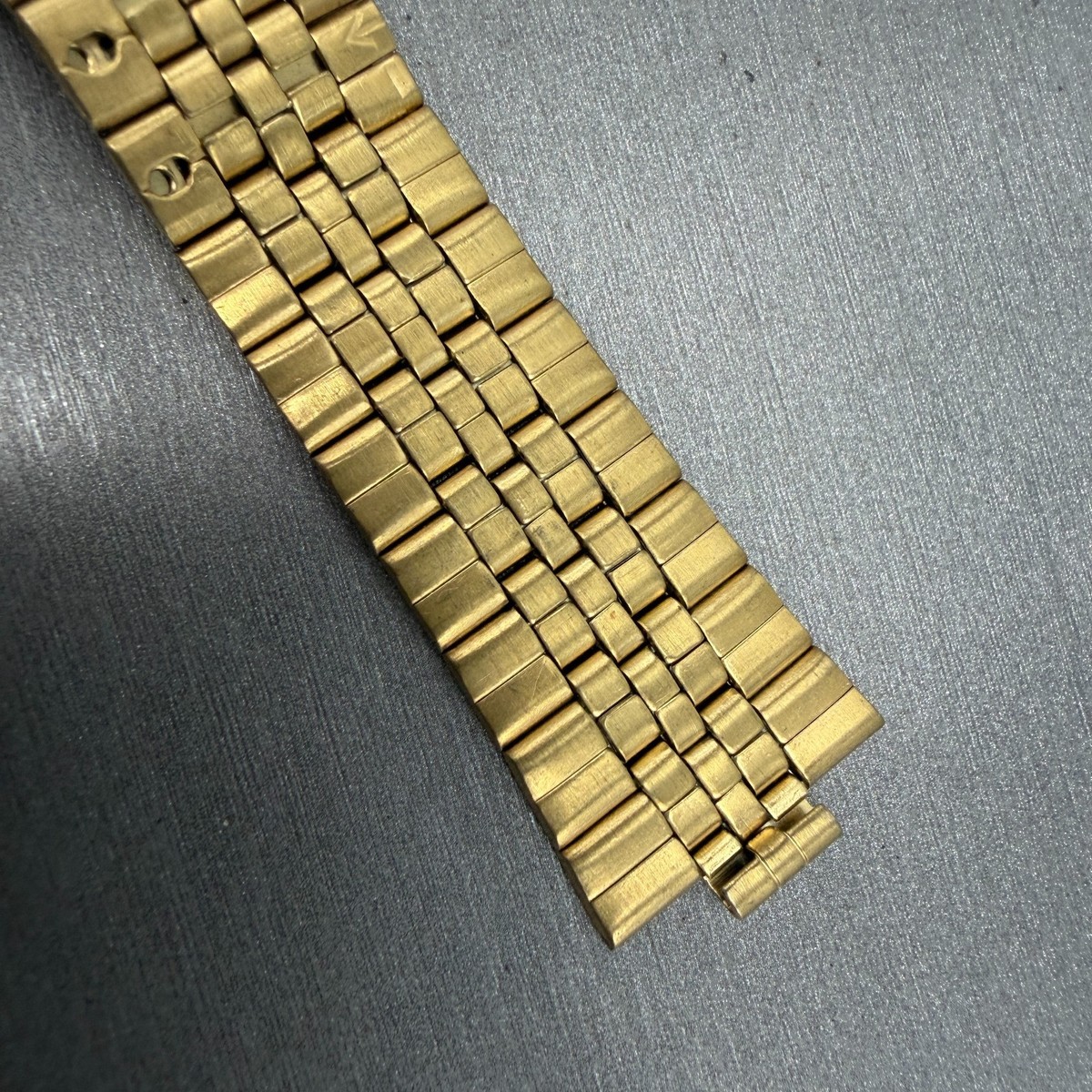 Vintage Seiko Bracelet Stainless Steel Gold Tone Tri Folding Clasp New Seiko Bracelet 20mm Stainless Steel Gold Tone Tri Folding  main image 2