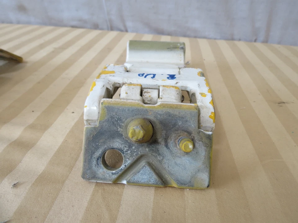 Juego de bisagras de puerta trasera derecha PASAJERO 15-21 Ford Transit Connect Cargo Foto 4 de 4