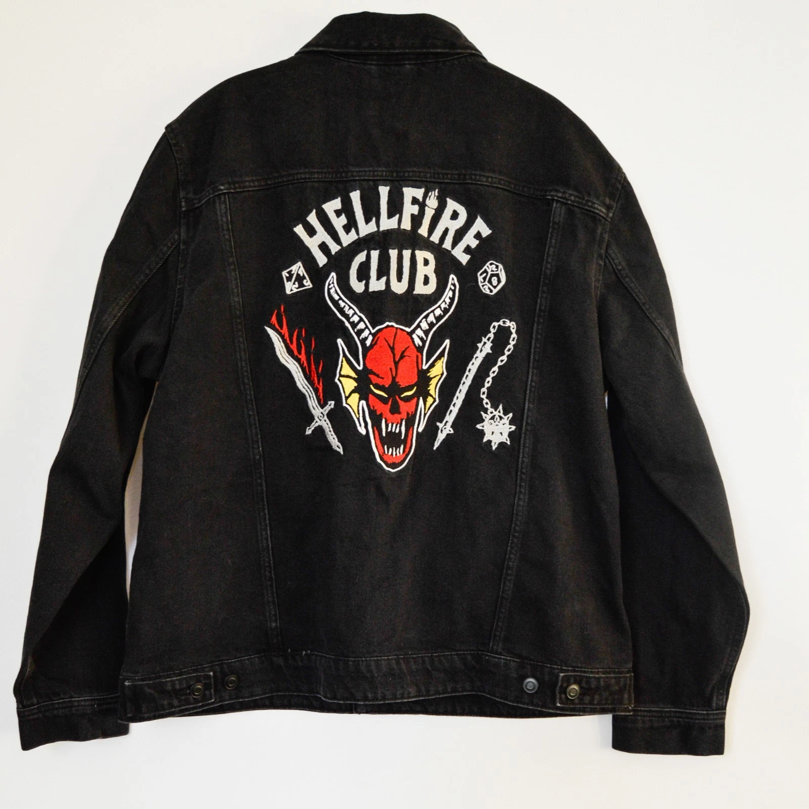 Stranger Things Hellfire Club Denim Jacket embroidered Black XL Mens/Unisex - product detail image 3