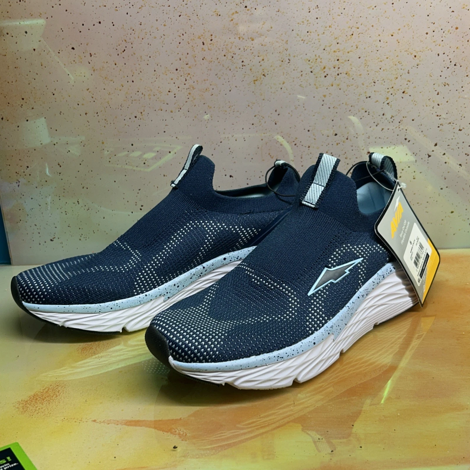 YEEZY Scarpe donna Avia slip on atletica nuove taglia 6 sneakers leggere supporto arco plantare