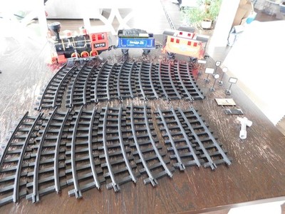 Lionel Train Set Battery Engine Coal Car Caboose Track Signs Sounds EXTec Decor