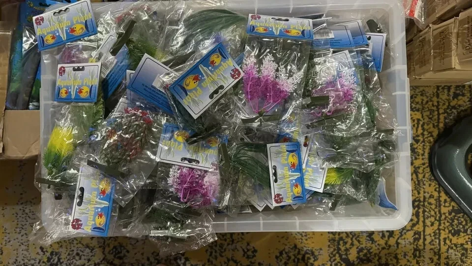 Job Lot Wholesale Aquarium Fish Tank Plastic Plants Decoration Multiple Styles