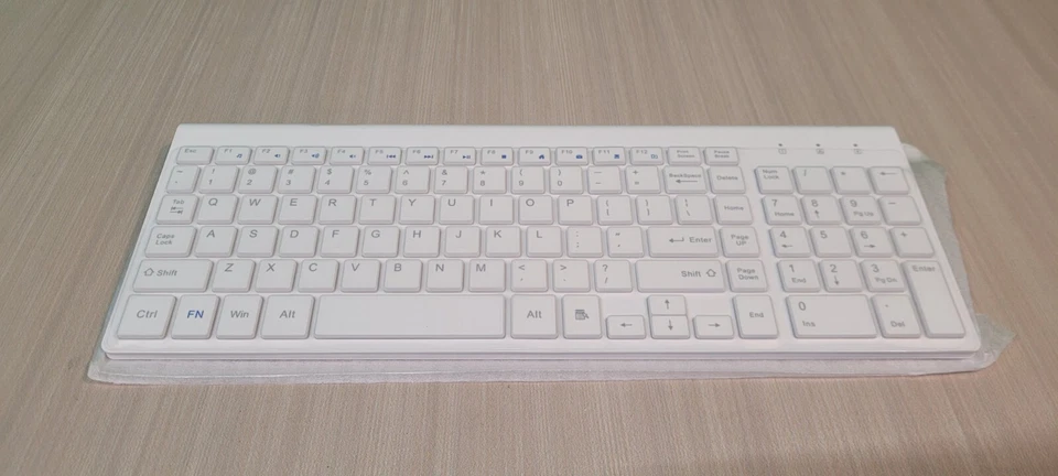 Topmate KM9000 Ultra Slim Wireless Keyboard and Mouse Combo White Silent Compact - Image 2 of 4