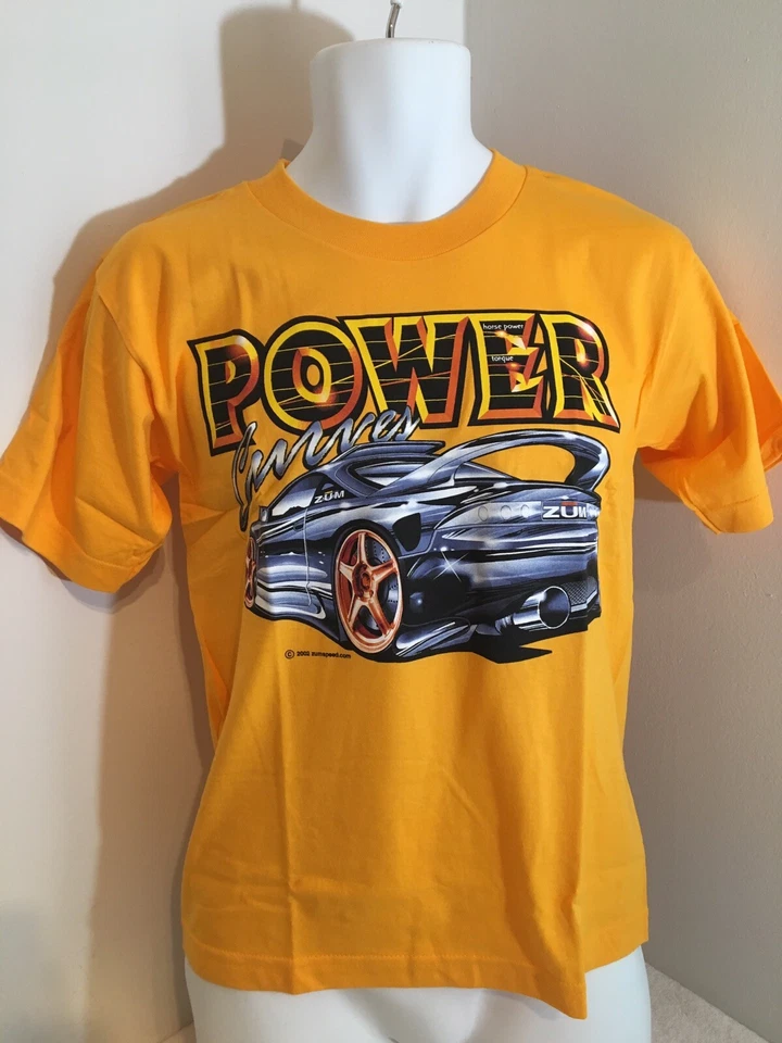 Camiseta Para Hombres Jóvenes Nueva Mediana Zum Power Car Dykom EE. UU. Amarilla Rara 2002 De Colección Foto 4 de 4