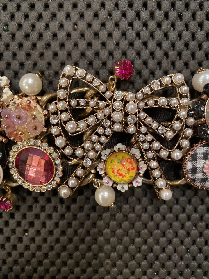 Pulsera Betsey Johnson Botones y Arcos Ratón Multi Guinga Dijes y Hilo Foto 3 de 4