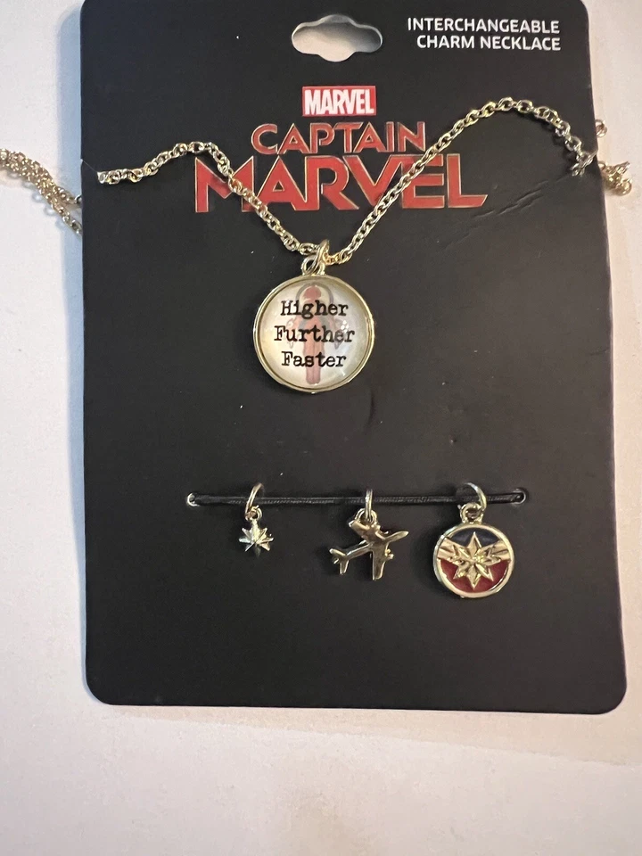 COLAR MULTI CHARME CAPITÃ MARVEL - Imagem 2 de 2