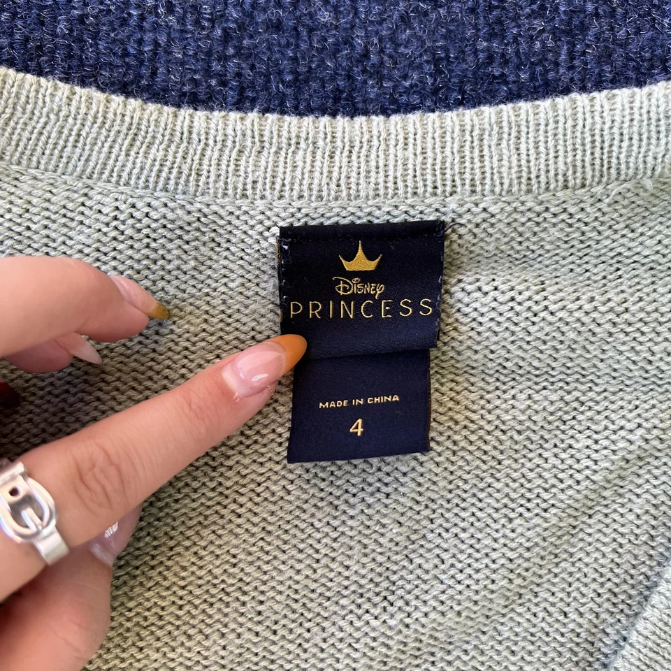 Cárdigan Suéter Princesa Disney Para Mujer 4 Verde Rana Tiana Lirio Botón Frontal Foto 3 de 4