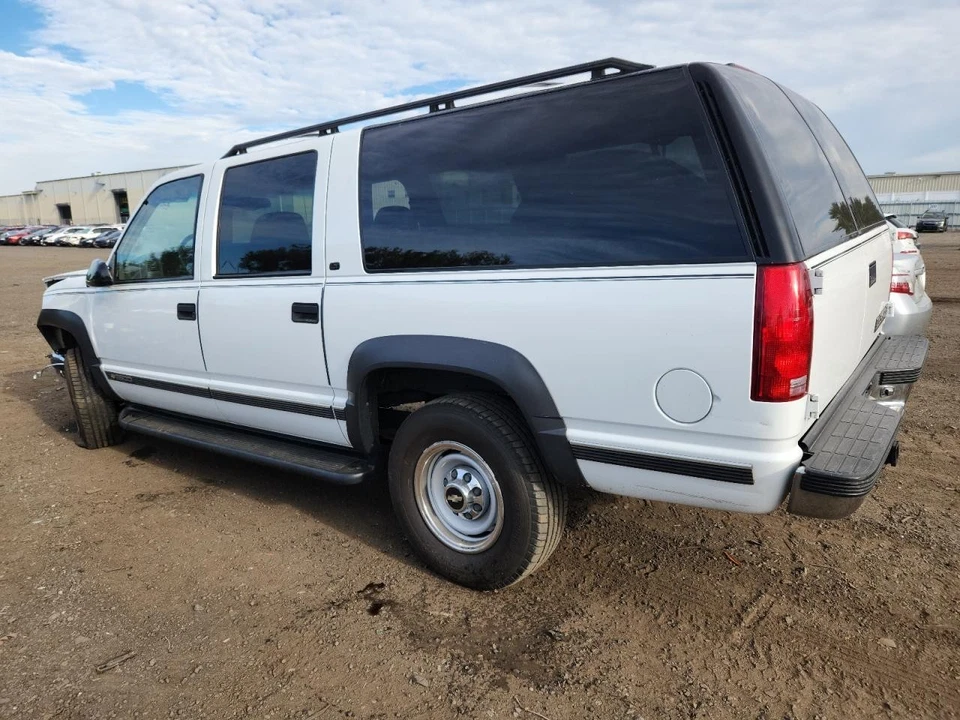 Used Automatic Transmission Assembly fits: 1999 Chevrolet Suburban 2500 AT 4x4 4 Foto 2 de 4