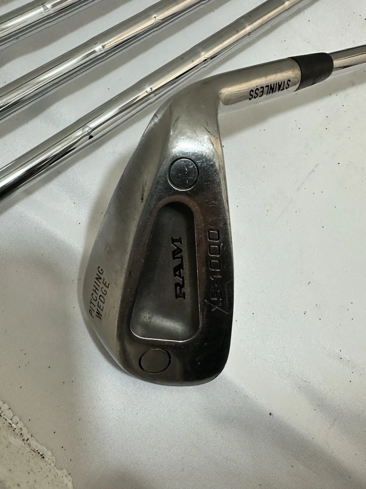 JUEGO DE PALOS DE GOLF HIERRO Ram XS-1000 3-9 Hierro + PW RH Acero (8 palos) Nuevo de Lote Antiguo Foto 3 de 4