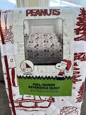New Peanuts Snoopy Christmas Holiday Reversible Quilt Full/Queen 88x92 Bedding