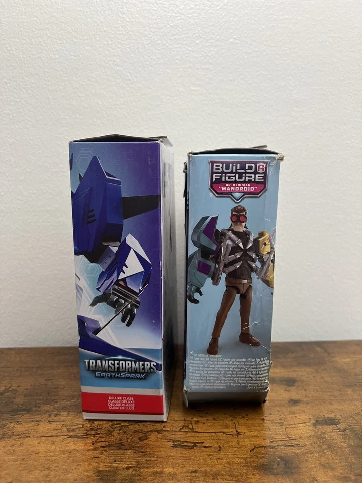 Transformers EarthSpark Deluxe Class Soundwave & Shockwave Set of 2 - Image 4 of 4