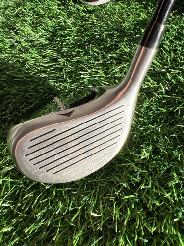 Wedgewood Silver IR Series - 7 Iron Regular Flex Minty Condition W/ Cover (i235) - Picture 6 of 14