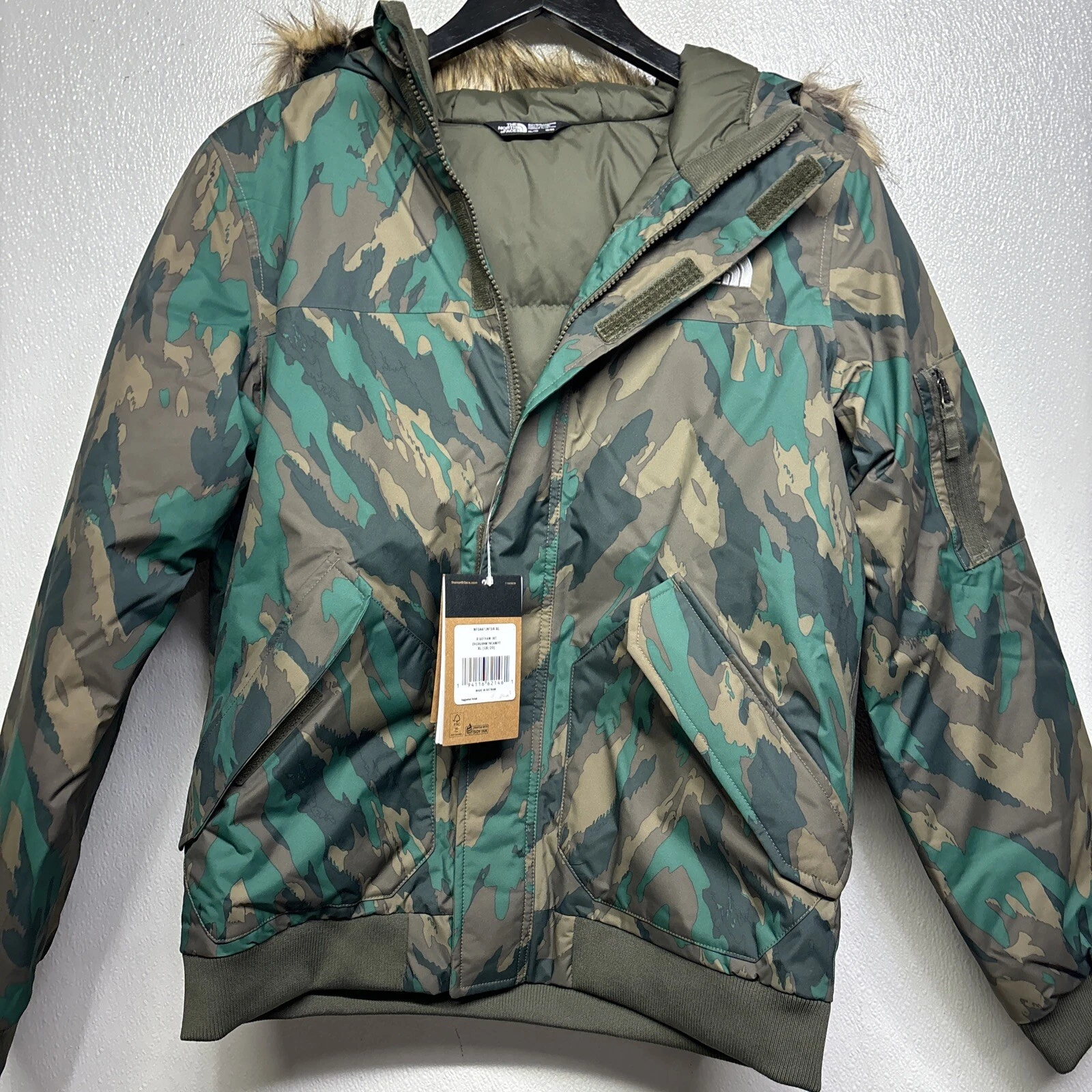 THE NORTH FACE Boy's Gotham Insulated Jacket Coat, size XL 18/20, Camo #L1A