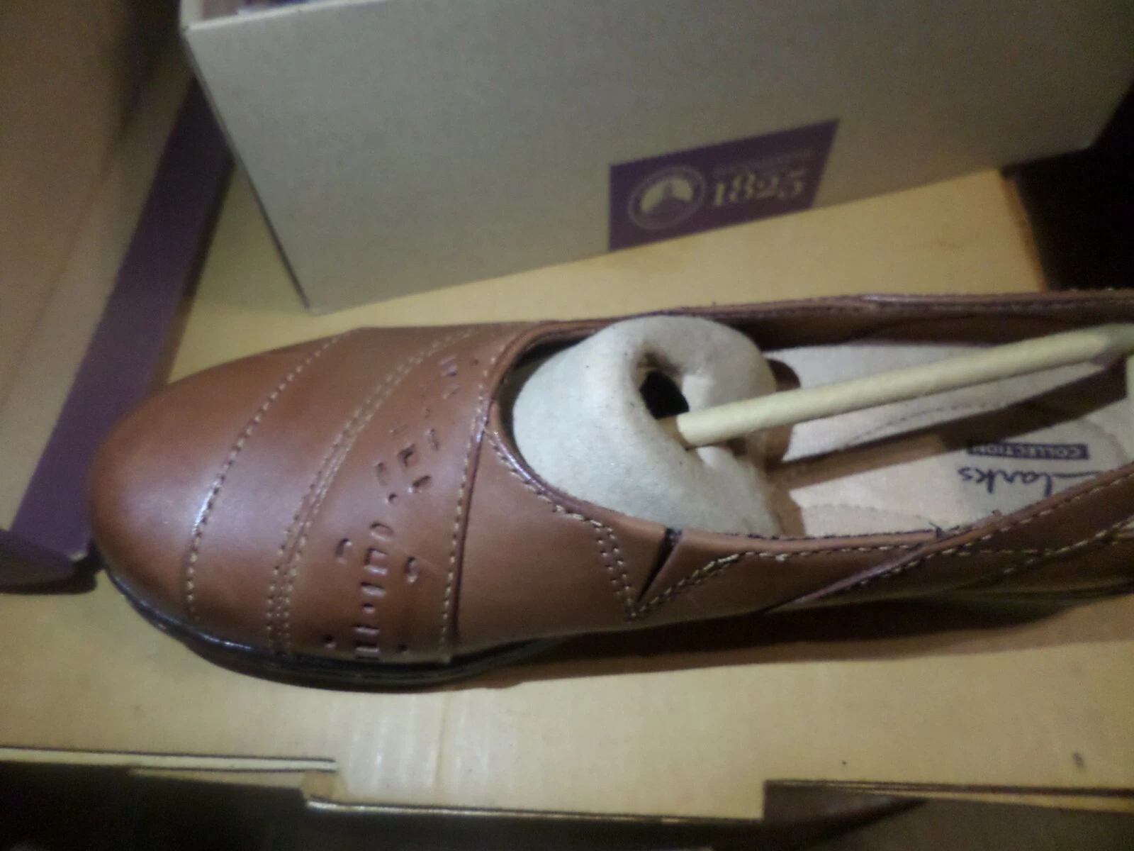 Slip on donna Clarks Collection marrone traforato taglia 8 M # 26108334 nuove