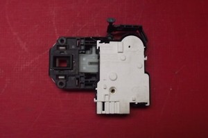 Waschmaschine HOTPOINT WML520P UK R Türschloss