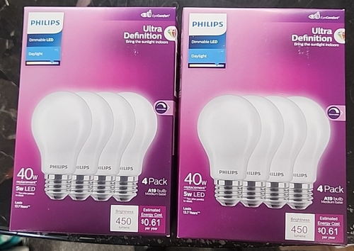 Philips Ultra Definition LED 40W Daylight A19 / Dimmable 450 Lumens/2 4 pack - Picture 1 of 5