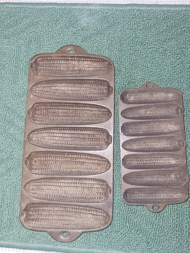2 Vintage Cast Iron Wagner Ware Krusty Korn Kobs Corn Bread Pans, 1317 & 1319