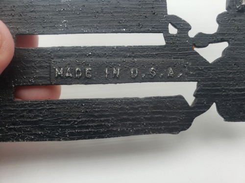 Metal Trivet Cut Out Plaque No Matter Where I Serve My Guests Vintage USA - Picture 4 of 4