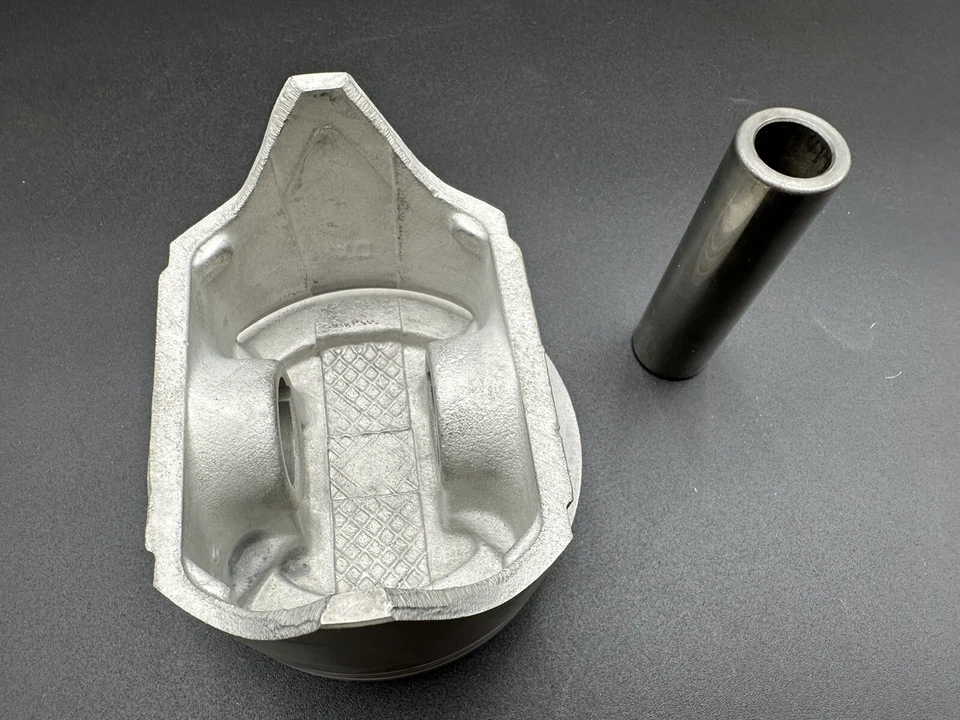 Pistón fundido Ford 289 potencia sellada 273AP .02 sobre nuevo Foto 4 de 4