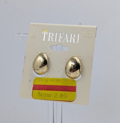 TRIFARI Goldtone PEAR Shaped Clip-on Fashion Earrings New On Card K079