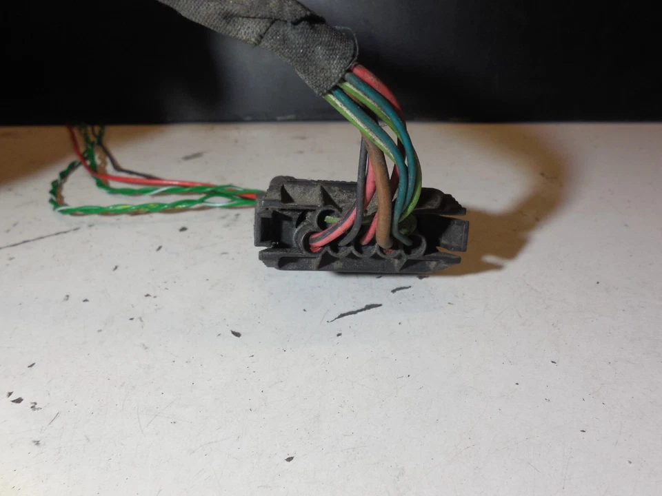 Enchufe cable motor ventana coleta 2085451628 07-13 Mercedes Benz W221 S550 S450 Foto 4 de 4