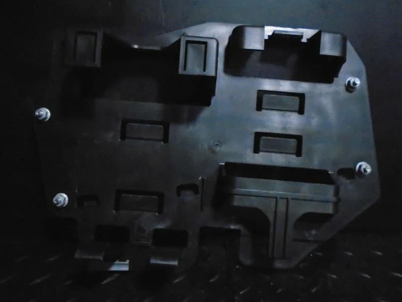 Soporte de módulo de comunicación Buick Park Avenue 2001 Foto 3 de 3