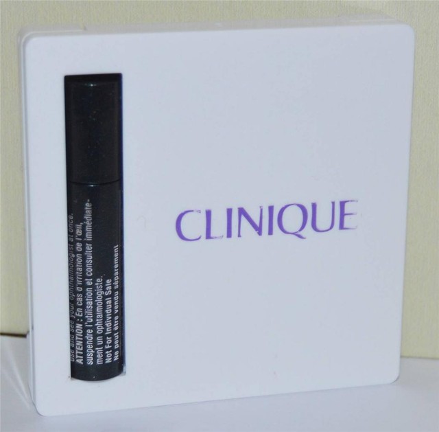 CLINIQUE New Clover Blusher & Purple Pumps/Silver Lining Eyeshadow With