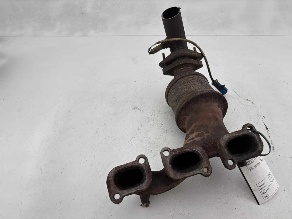 Оригинальный левый передний выпускной коллектор 2009 - 2012 Ford Escape 3,0 л - Изображение 3 из 4