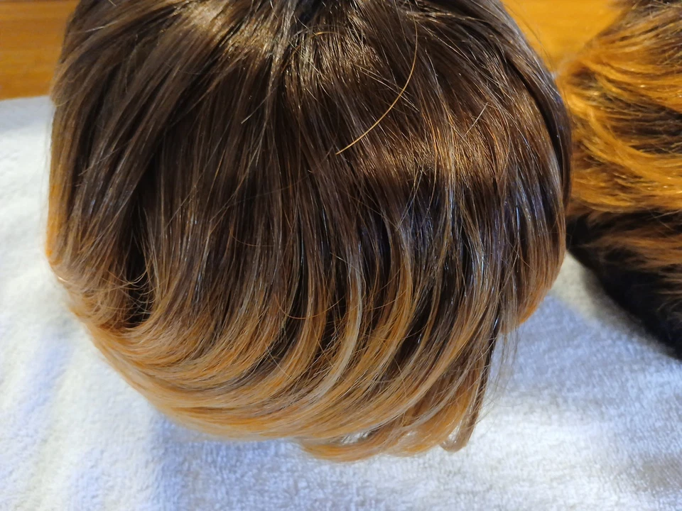 Pelucas Pixie Marrón Ombre Cobre Lado Barrido Bangs Vanessa Fifth Avenue JBS Cabello Nuevo Foto 4 de 4