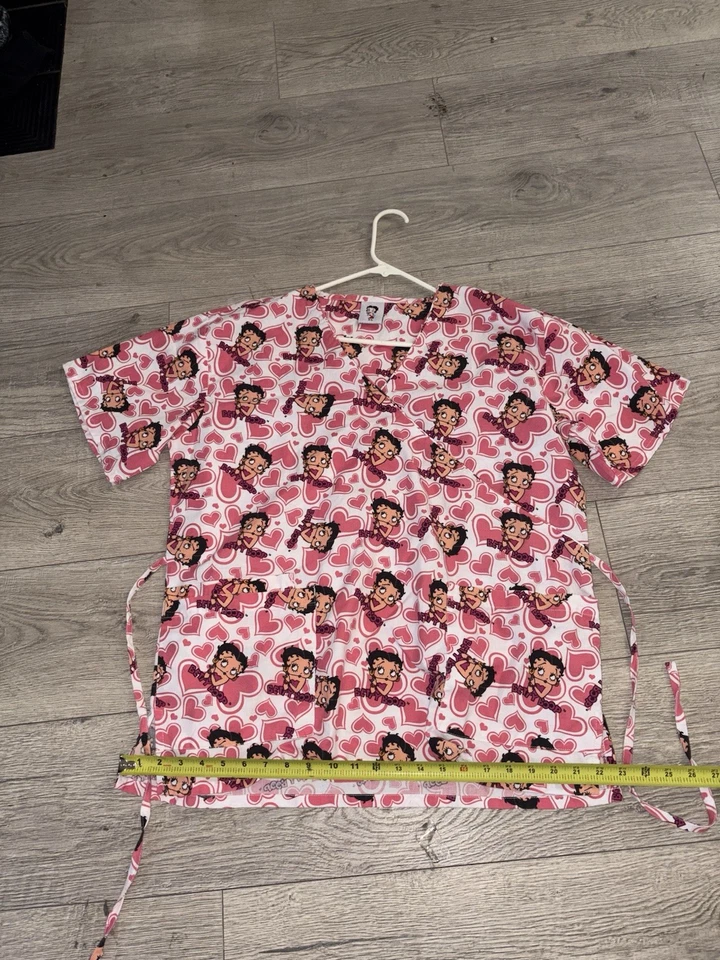 Betty Boop Scrub Top Shirt Women's XL Pink All Over Print Nurse - Image 4 of 4