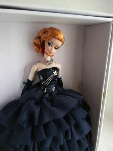 Mattel Barbie Signature Fashion Model Collezione Midnight Glamour Doll FRN96 - Foto 2 di 3