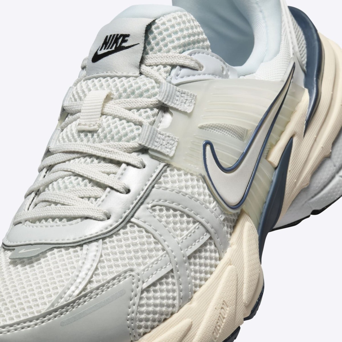 新品 Nike ナイキ V2K Run FD0736-004 28.5 楽天市場】ナイキ V2K ラン NIKE W V2K RUN プラチナムティント