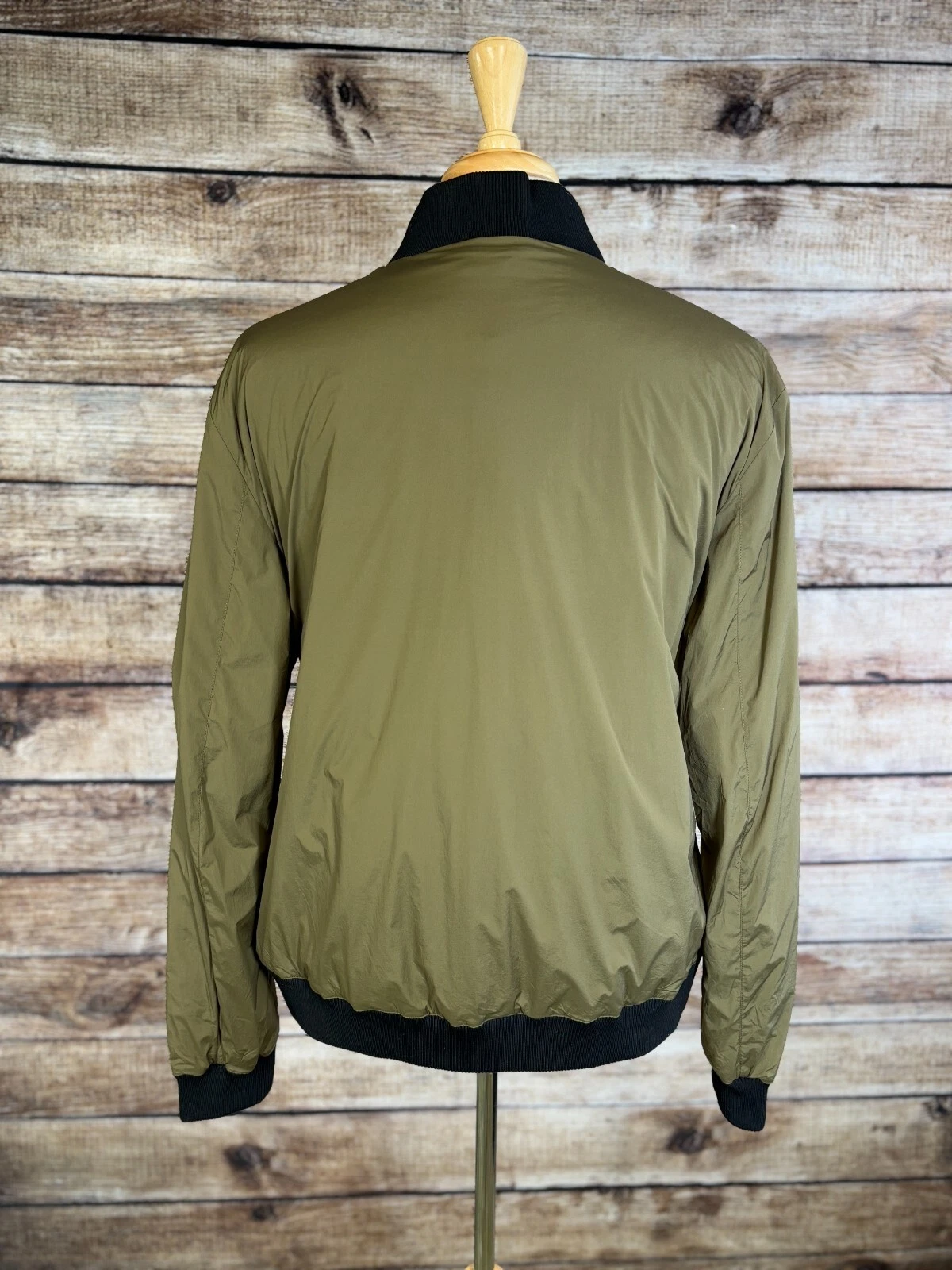 Giacca nylon Gucci Viaggio nuova con etichetta $1.450 taglia 48 (58 euro)